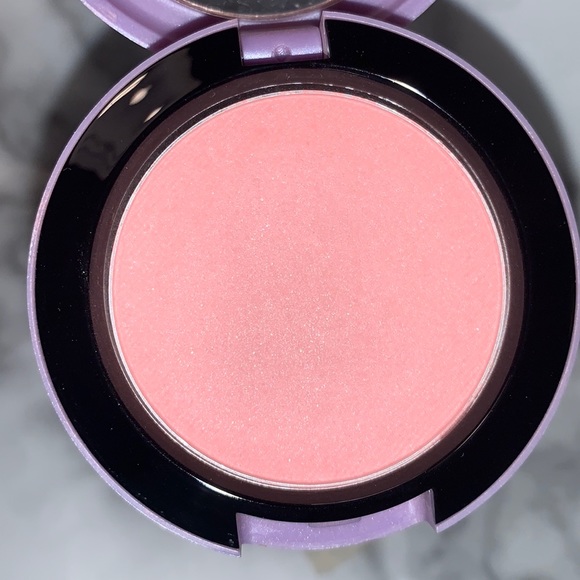 Cheeky Bugger Kelly Osbourne MAC Powder Blush - Picture 6 of 16